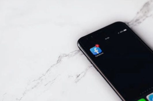 vetrina virtuale su facebook